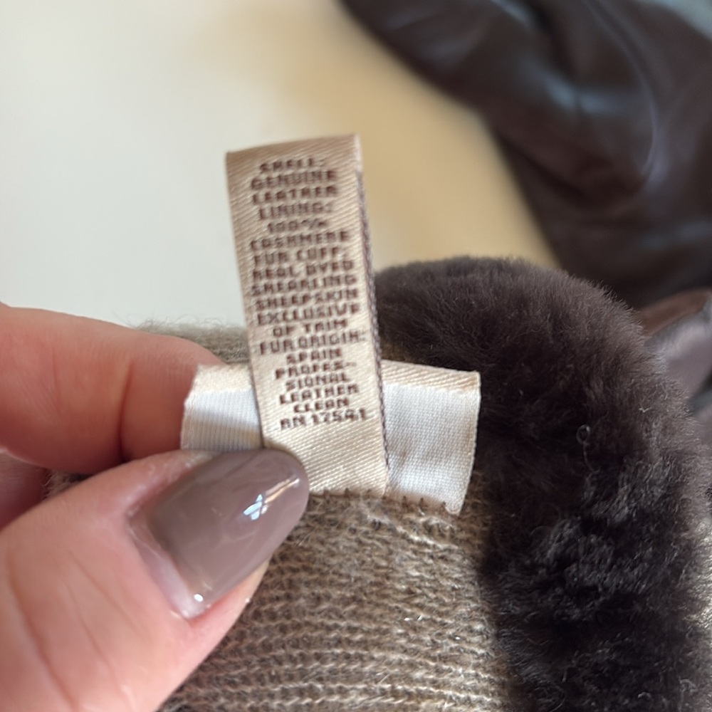 Ugg Novelty Gloves - image 4